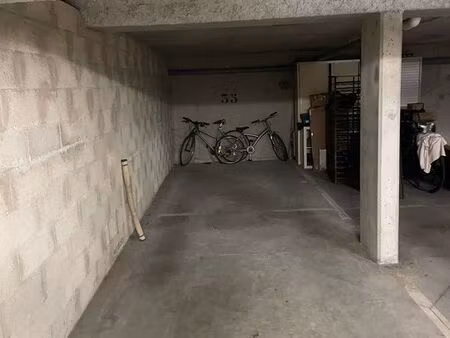 parking à louer double emplacement
