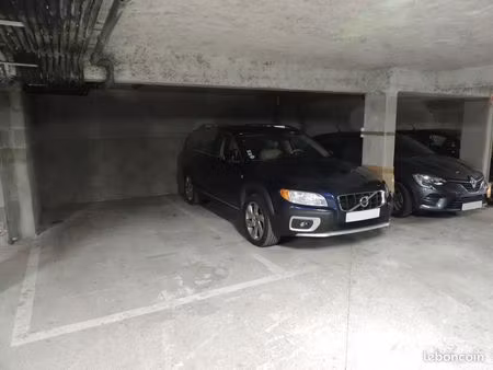 location place de parking