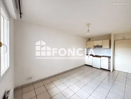 studio 1 pièce 23 m²