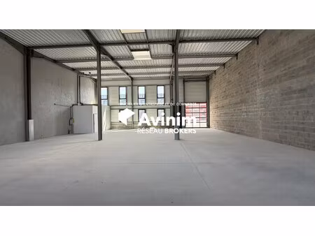 location local commercial