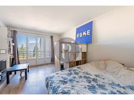 94250 - gentilly - plateau - exclusivite - studio de 30m² avec balcon  parking et cave