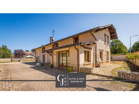 erme de caractère - quartier convert - 182m²