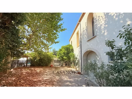 maison de luxe à vendre dans le quartier centre ville