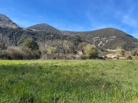 vente terrain 668 m² à cruas (07350)  105 000 €