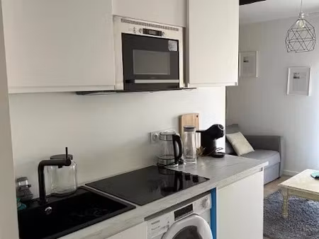 location meublée duplex 2 pièces 34.73 m² à salon-de-provence (13300)  687 €