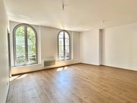 location appartement 3 pièces 68.33 m² à perigueux (24000)  552 €