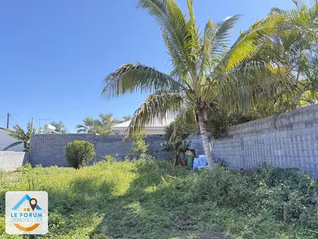 vente terrain 400 m² à saint pierre (97410)  150 000 €