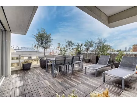 location meublée duplex 3 pièces 74 m² à neuilly-sur-seine (92200)  3 700 €