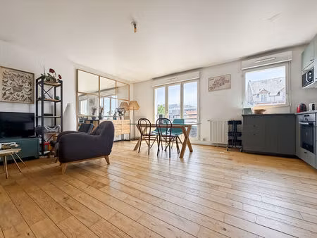 appartement bas-montreuil limite vincennes 3 pièce(s) 71.45m² avec place de parking et loc