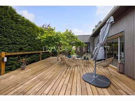 maison de 212 m² avec jardin