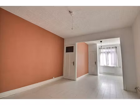 maison marcq en baroeul : 2 chambres et jardin