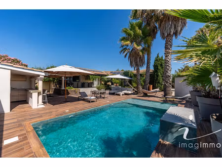 villa de prestige avec espace professionnel 210 m2 habitab