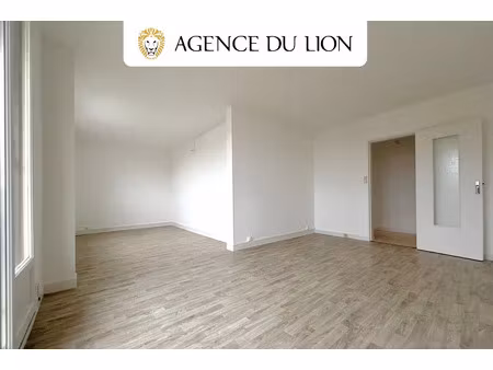 location appartement 4 pièces 68 m² à dreux (28100)  800 €