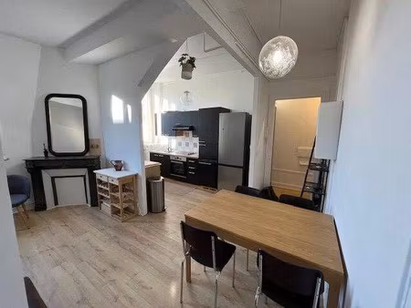 location meublée appartement 2 pièces 47 m² à reims (51100)  800 €