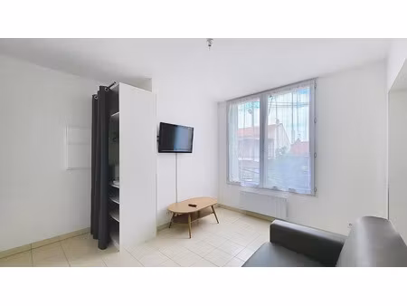 location meublée appartement 1 pièce 26 m² à vitry-sur-seine (94400)  850 €