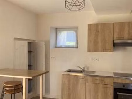 location appartement 3 pièces meublé à changé (53810) : à louer 3 pièces meublé / 41m² cha