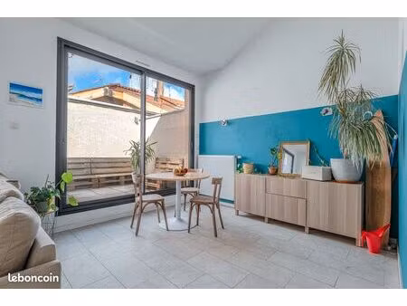 maison de ville au calme – villeurbanne