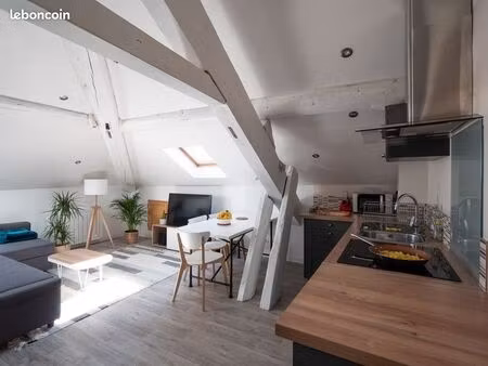 t2 meublé 31m² à ecully/lyon 9ème