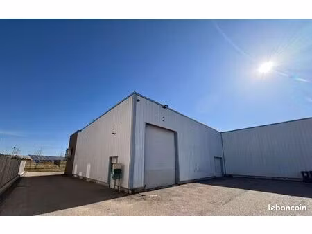 local d'activité 380 m²