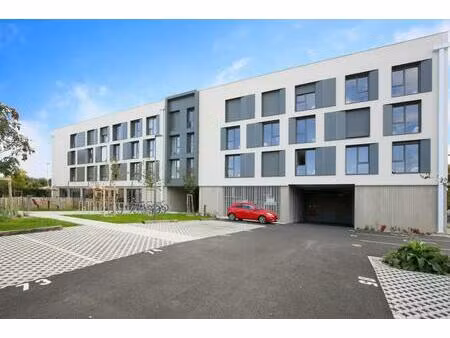 studently - tarbes (65) - etudiants - lp services
