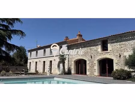 maison avec piscine val en vignes (79)