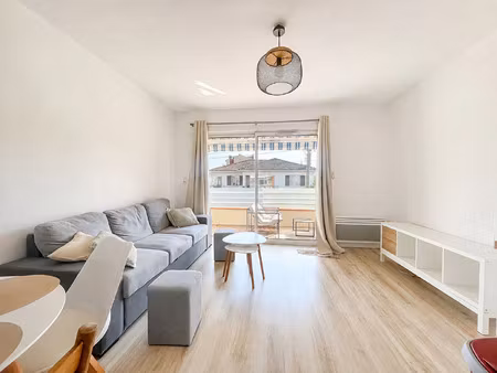 location appartement 2 pièces 42 m² à montauban (82000)