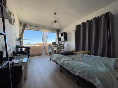 location appartement 1 pièce 22 m² à nîmes (30000)