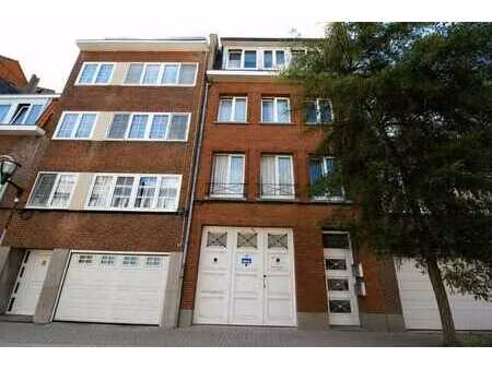 entrepôt à louer – ± 120 m²