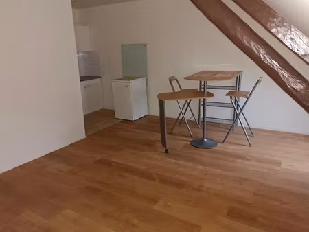 location appartement 2 pièces 30 m² à mamers (72600)  305 €