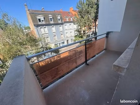 studio 1 pièce 25 m²