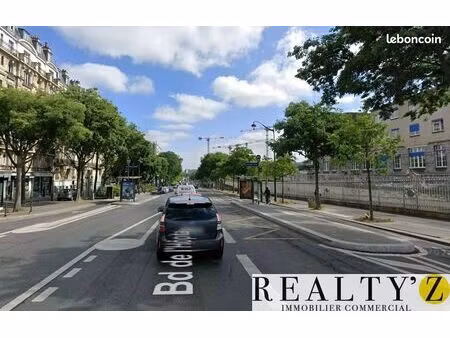 local commercial 60 m²