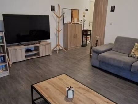 studio 1 pièce 33 m²