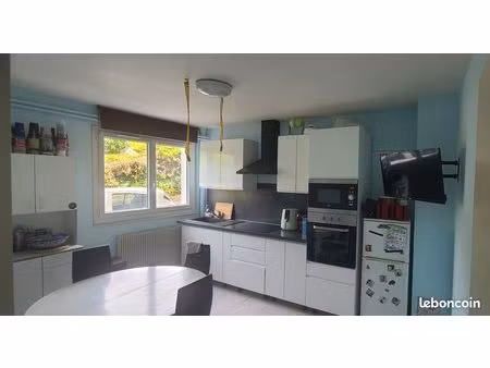 loue appartement meublé pour étudiant sur poligny