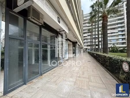 local commercial 108 m²