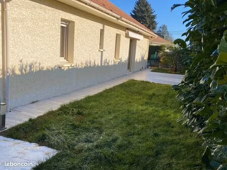 a louer maison de plain-pied 123 m²