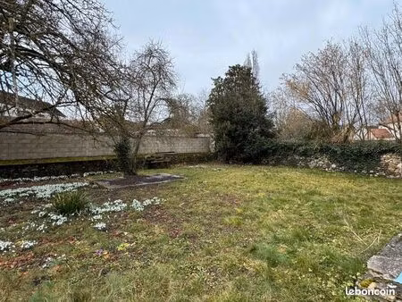 terrain 390 m² breval