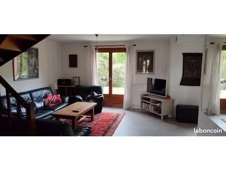 maison 4 chbres/ 6 pièces