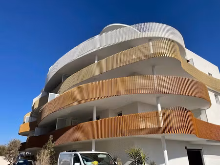location appartement 2 pièces 42 m² à serignan (34410)  592 €
