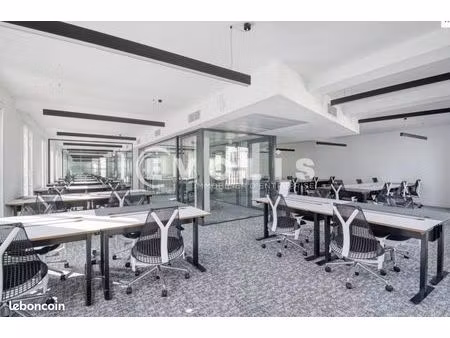bureaux 332 m²