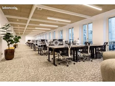 bureau 384 m²