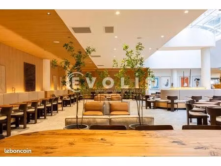 bureaux 800 m²