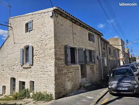 ? immeuble de rapport – 2 logements – fort potentiel – 169 000
