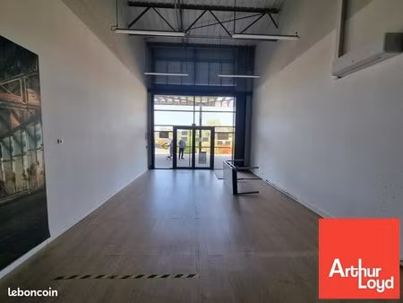 local commercial 127 m² bessines