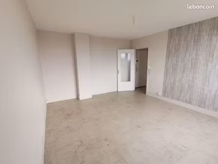 a vendre f2 amiens 45 m2