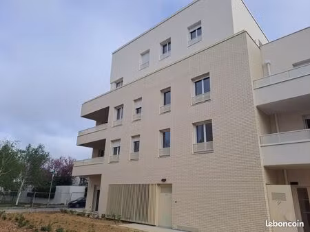 appartement 3 pièces 69 m²