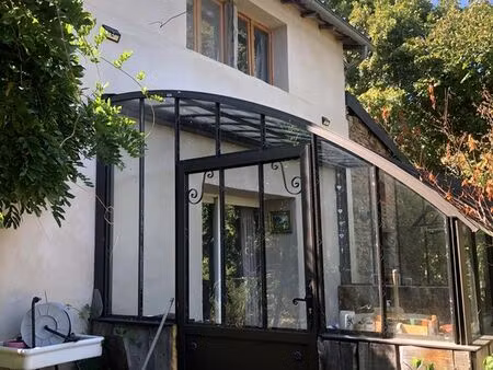 demeure de charme pour chambres d'hôtes ou artistes