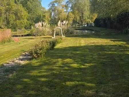 maison de 105m2 avec étang et dépendances