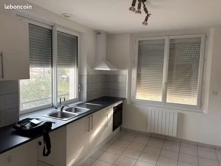 appartement t3 de standing avec jardin privatif et parking