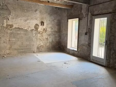 appartement 1 pièce 62 m²