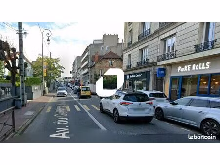 local commercial 105 m²